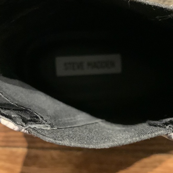 Steve Madden western style snakeskin pattern ankle boot size 10 - Picture 6 of 10